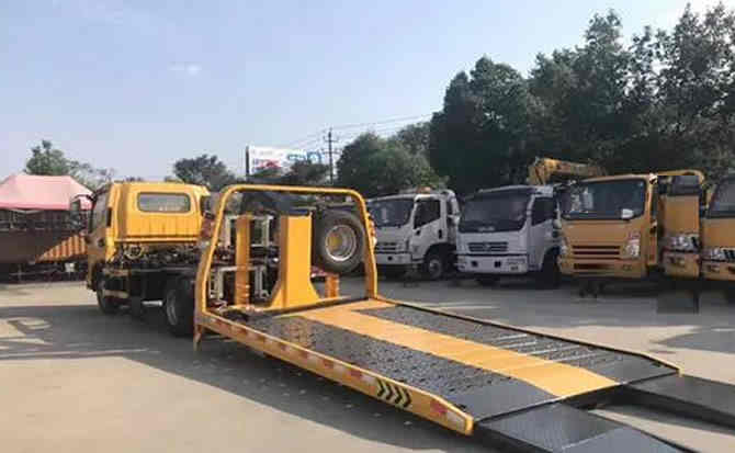 桐庐汽车中途维修案例