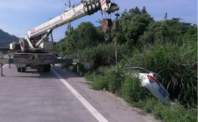 桐庐重载吊车救援